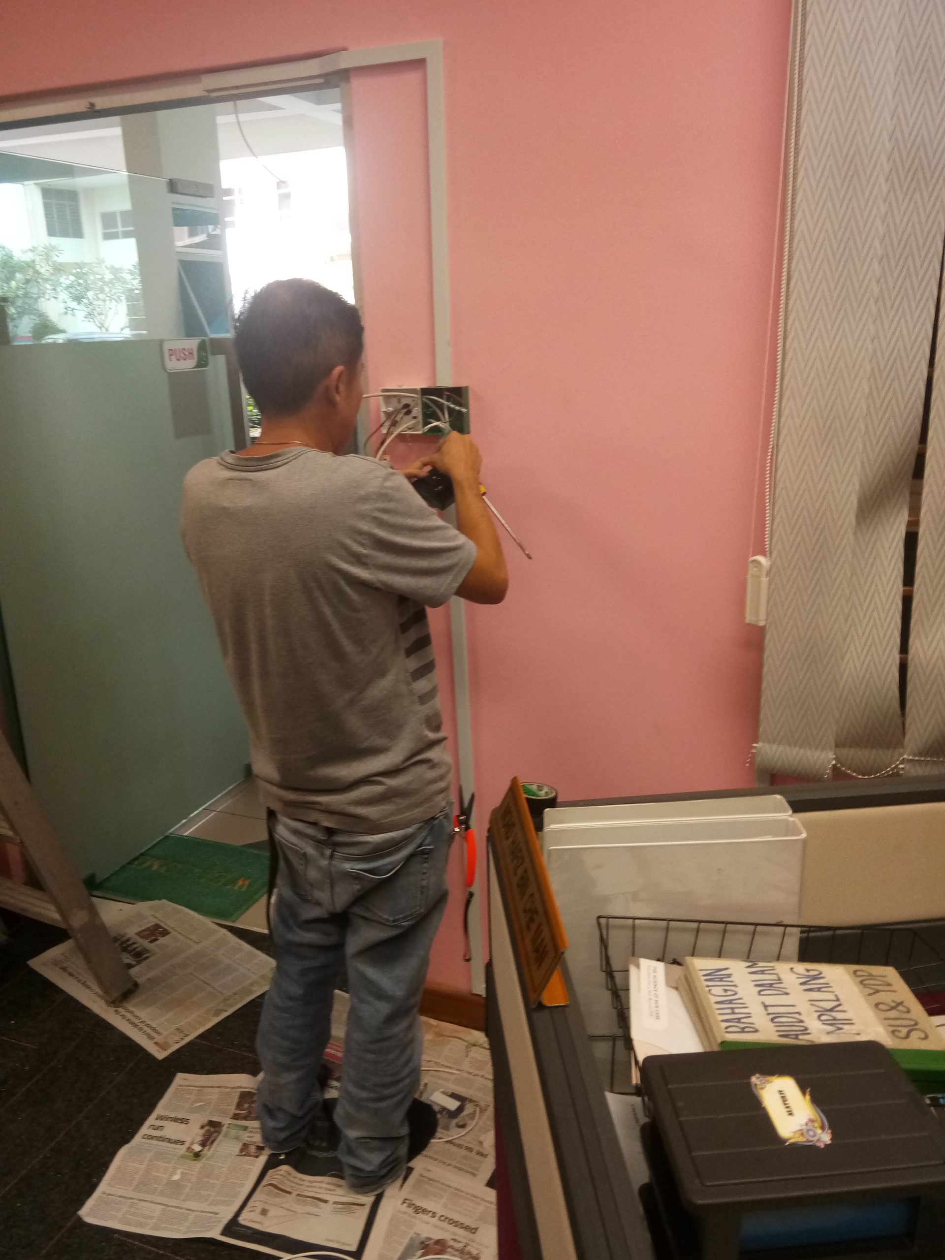 Emergency Break Glass Installation