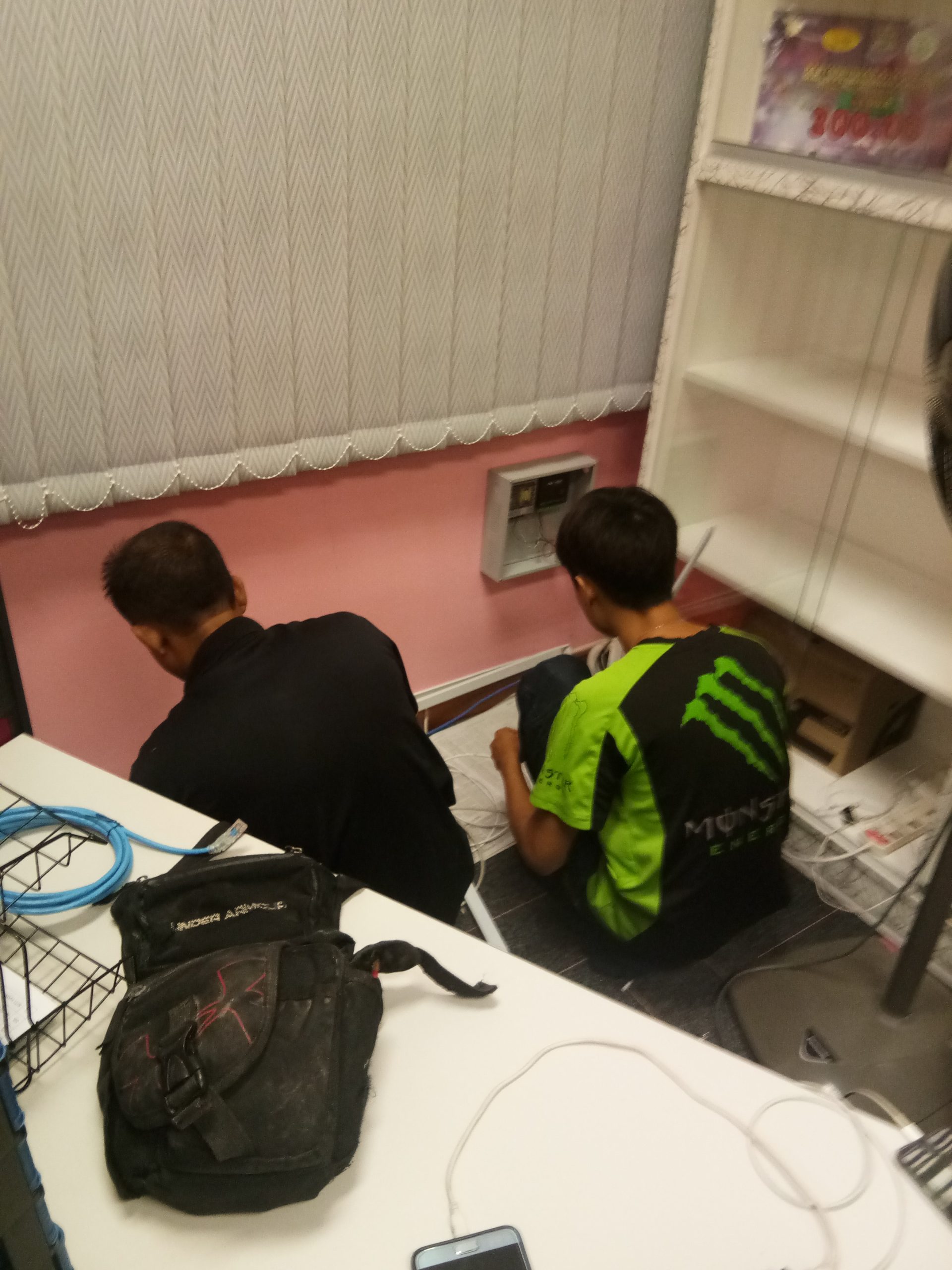 Power Supply Installation